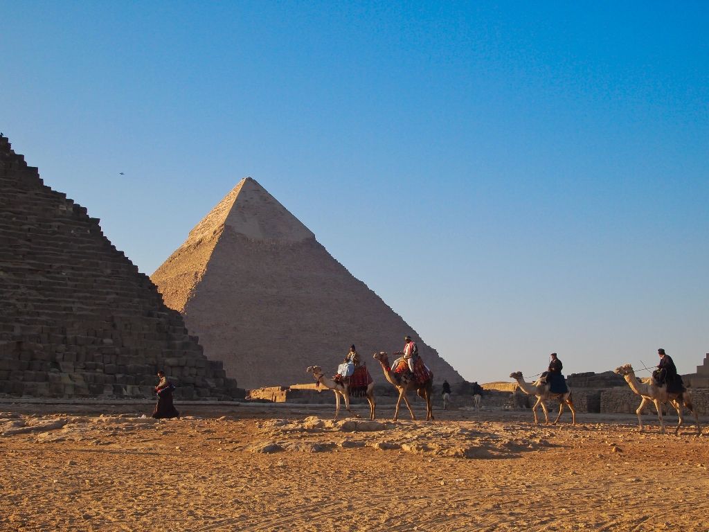 Giza Pyramids & Nile Cruise & Oasis