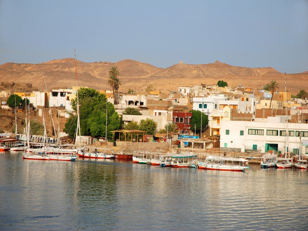 Private Trip: Nubian Villiage by Motorboat